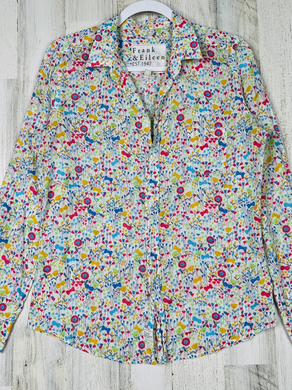Frank & Eileen Whimsical Floral Button-Up Shirt in Multicolor Garden Botanical